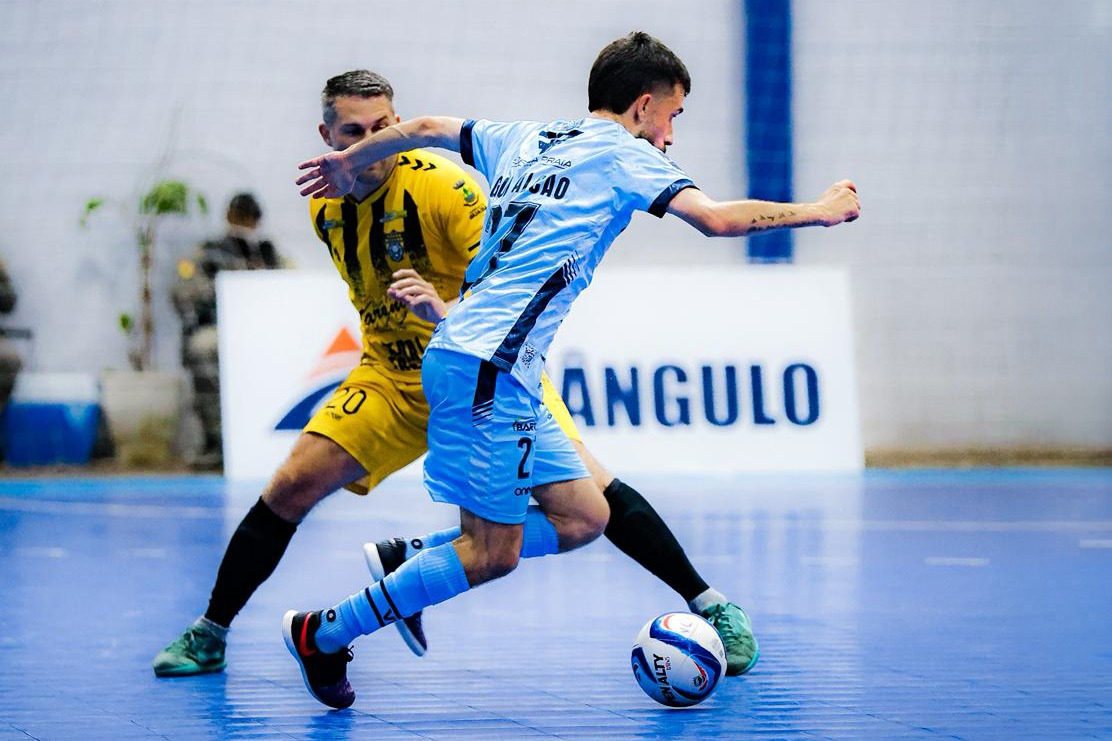 Vélez goleia Peñarol por 5 a 1 e garante classificação direta para a final da Taça Farroupilha
