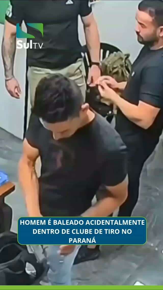 Um disparo acidental deixou um homem gravemente ferido dentro de um clube de tiro em Toledo, no Paraná. O caso acontece…